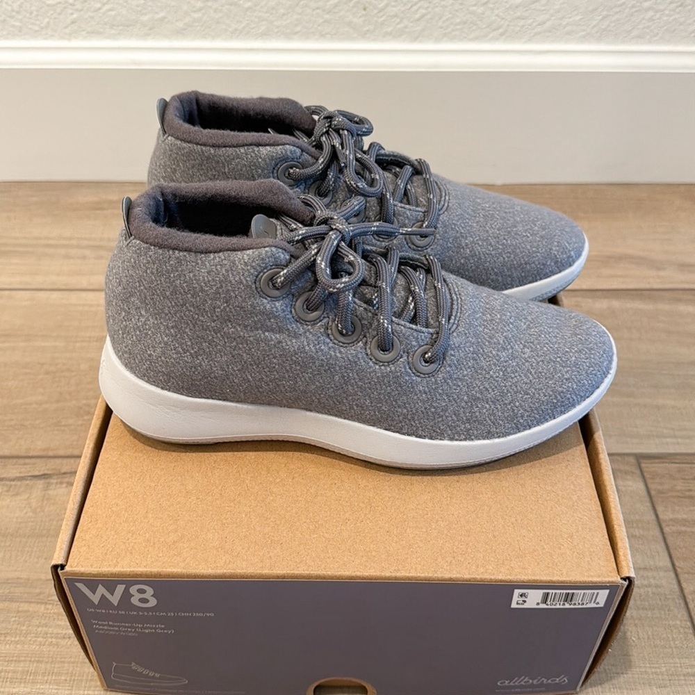 Allbirds Medium Gray Wool Runner-Up Mizzle Sneaker Running Shoes Size 8 NIB